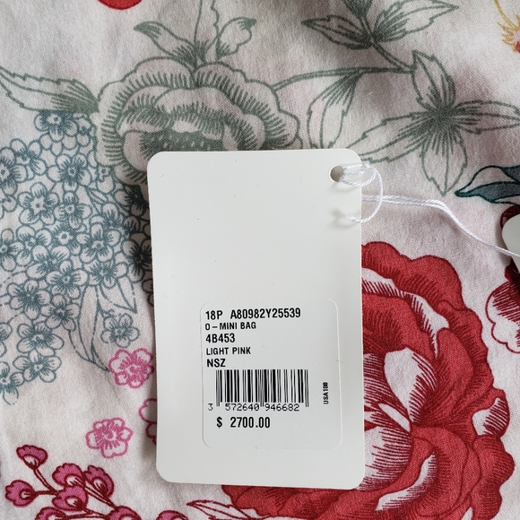 Chanel Mini O light pink handbag gold handle bar - Picture 8 of 10